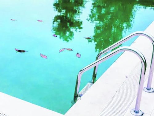 Bimbo morto in piscina, indagate la madre e la zia