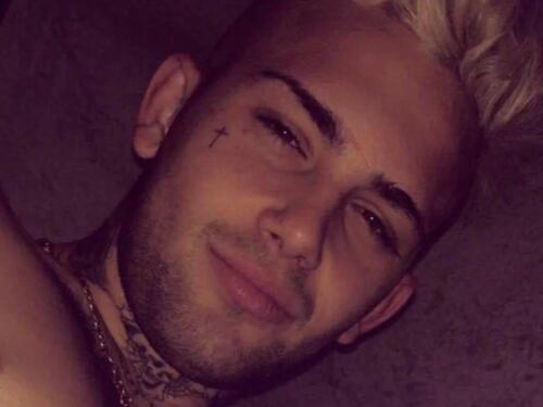 La festa dopo 4 anni in sedia a rotelle. Precipita in un dirupo: morto con lo zio