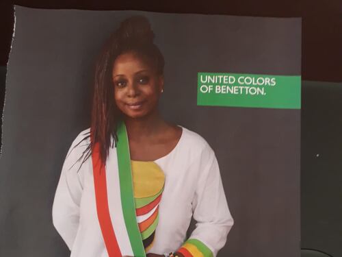 Fascia tricolore e foto Benetton Ed è bufera sull'assessore Pd