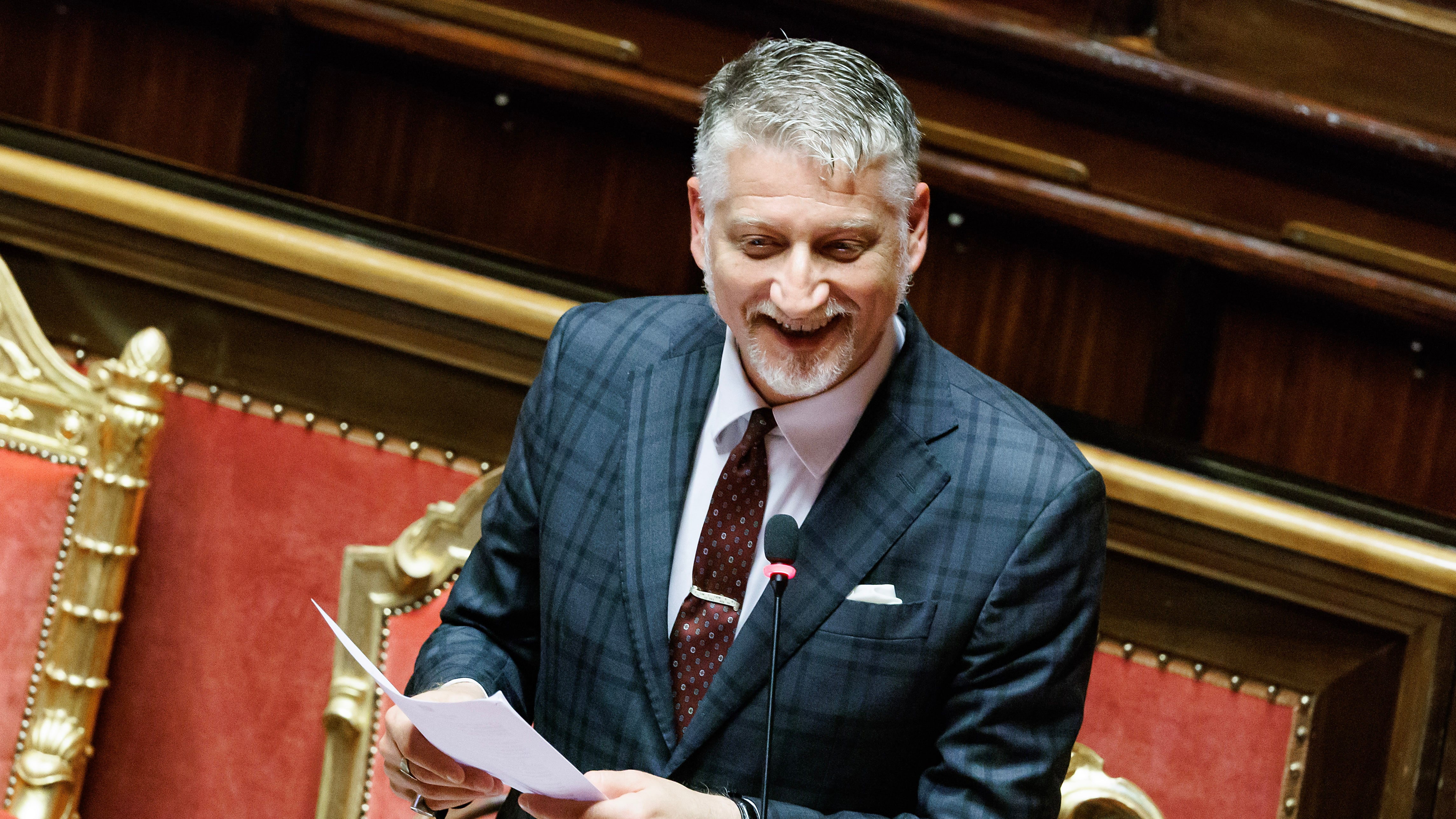 Il ministero di Giuli affianca l’editoria