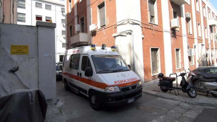 Esplode bomba carta, due anarchici in ospedale