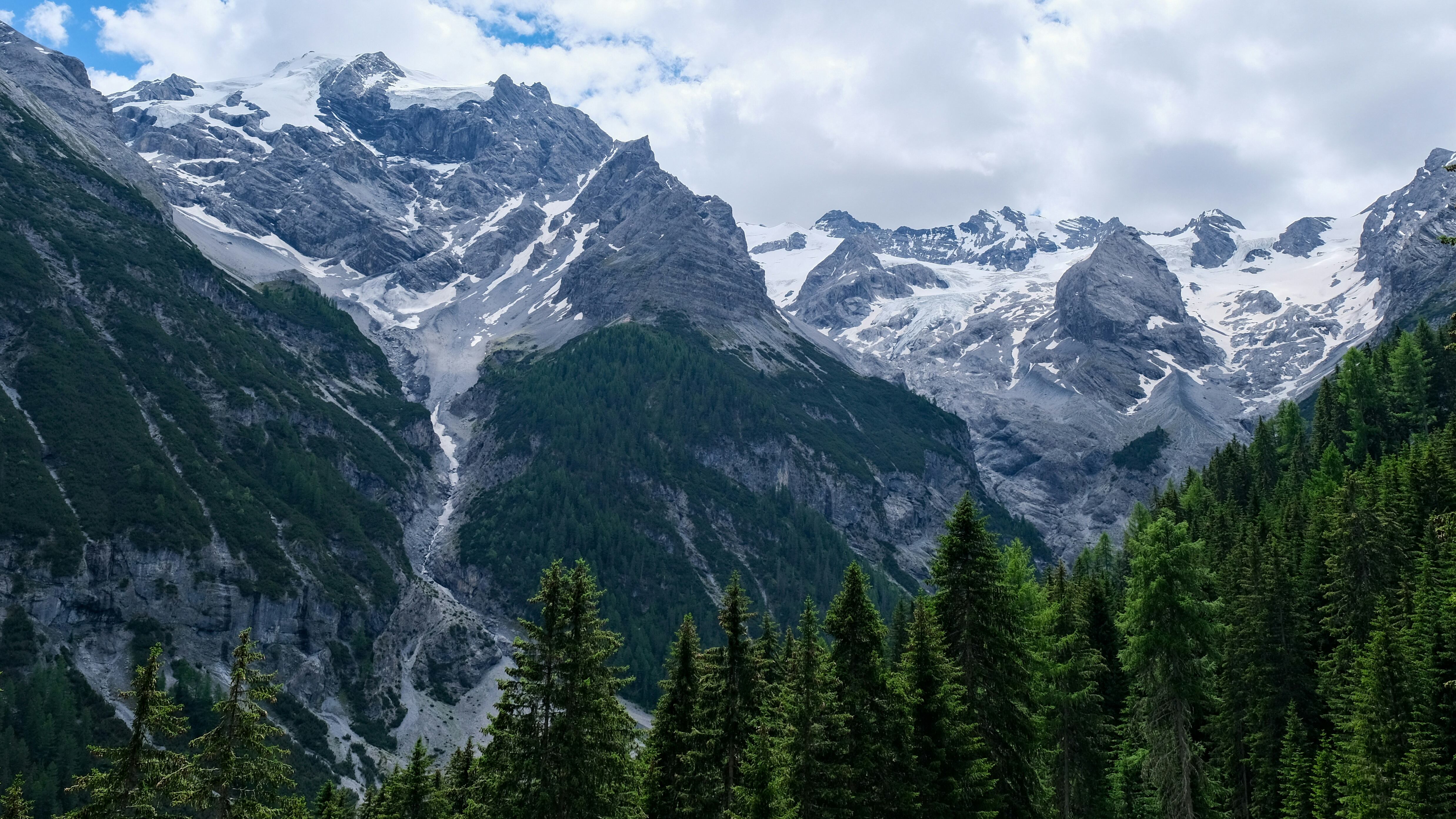 Il Giro "tira la volata" ai Giochi invernali. Le tre tappe lombarde con Bormio e Mortirolo