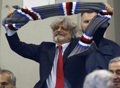 Massimo Ferrero beato tra le donne a Sabaudia 11
