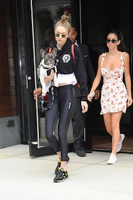 Jenner e Hadid, le sexy sorelle della moda 29