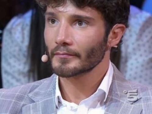 Selfie, De Martino: "La mamma di Belen al matrimonio piangeva perché mi stava per sposare"