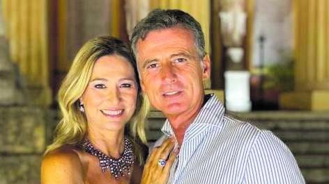 "Qualcuno lo ha strangolato". L'accusa di Francesca Donato per la morte del marito