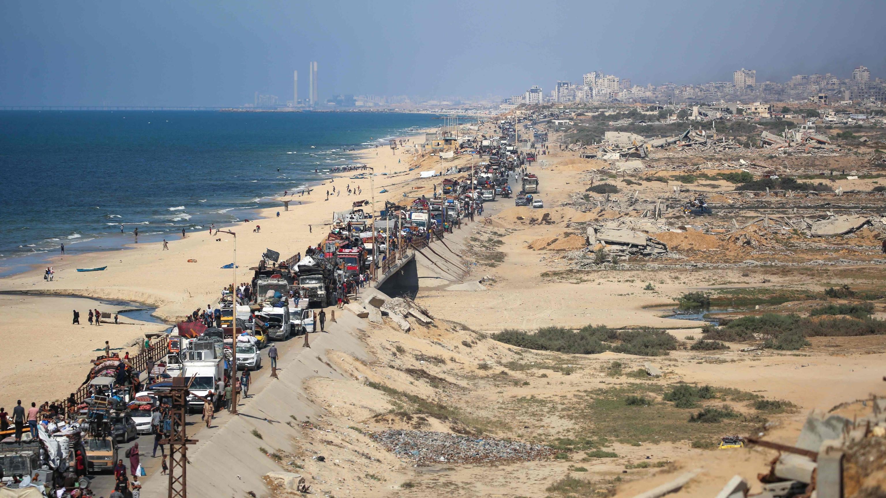 "Invasione vicina". E i vertici di Hamas tentano la fuga