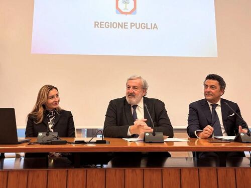 Sanità, Michele Emiliano alla corte di Sansavini