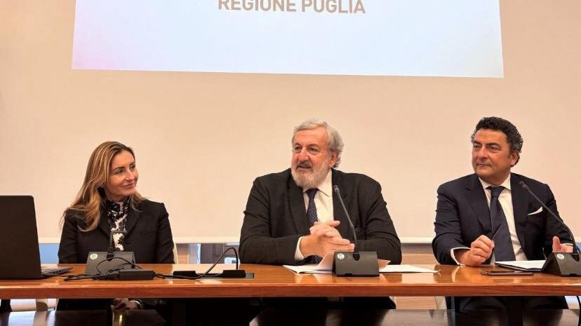 Sanità, Michele Emiliano alla corte di Sansavini