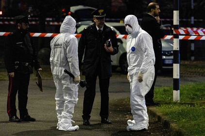 Accoltellata alle spalle dall'ex, l'orrore a Giussano: le immagini dalla scena 7