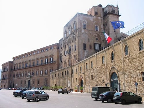 Vitalizi e pensioni, la Sicilia ci costa 18 milioni l’anno