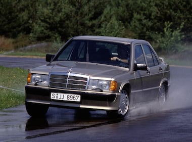 Mercedes-Benz 190E 2.3-16, guarda la gallery 13