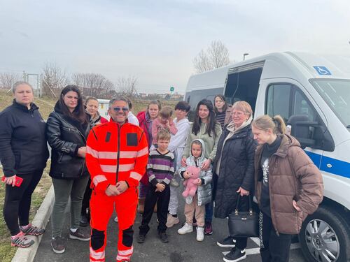 "Tre milioni di profughi". Incentivi alle famiglie che ospitano chi fugge