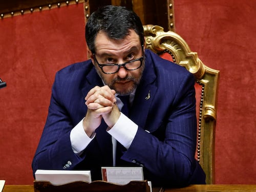 Meloni salta il Cdm e Porta a Porta. Via libera al Milleproroghe: tutte le novità