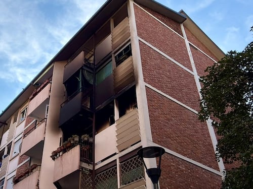 Milano, incendio in via Demonte: donna di 75 anni muore tra le fiamme del suo appartamento