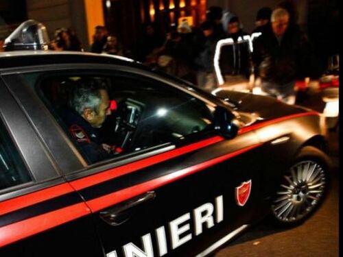 Cascina, violenta rissa tra 4 extracomunitari: aggrediti e feriti anche i carabinieri