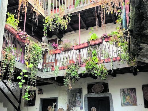 Anche un Presepio vivente nel borgo dipinto da Sassu