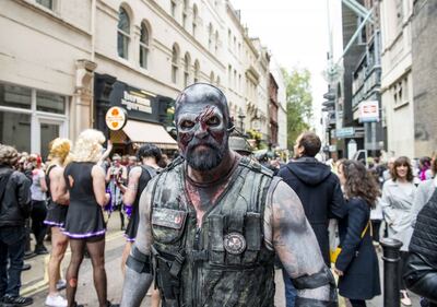 Londra trema per il World Zombie Day 8
