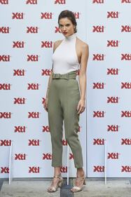 Alessandra Ambrosio ​e la linea estiva di Xti 7