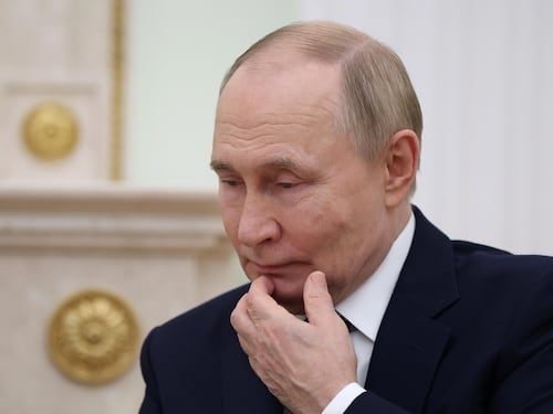 Cancro, Parkinson, malattie neurologiche: tutti i dubbi sulla salute di Putin