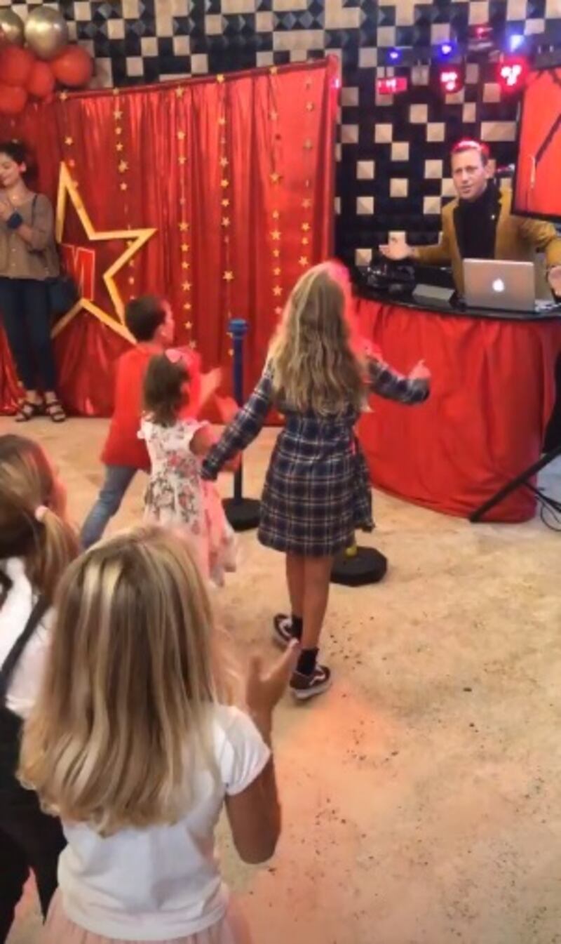 Alessia Marcuzzi, che film la festa per gli 8 anni di Mia 6