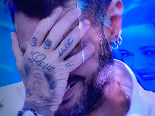 Corona: "Io e Asia? Ma quale contratto: guardate questi backstage"