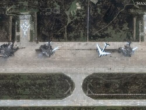 Operazione Ragnatela, le immagini satellitari dei bombardieri russi distrutti
