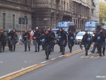 Milano, la manifestazione 3