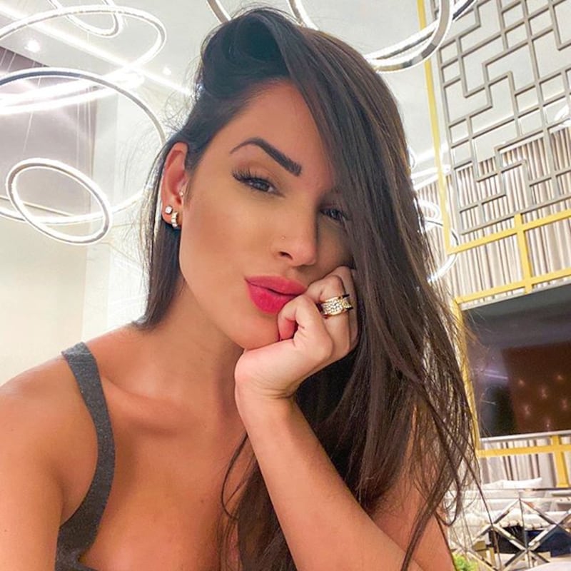 Nathalia Felix esagerata sui social 1