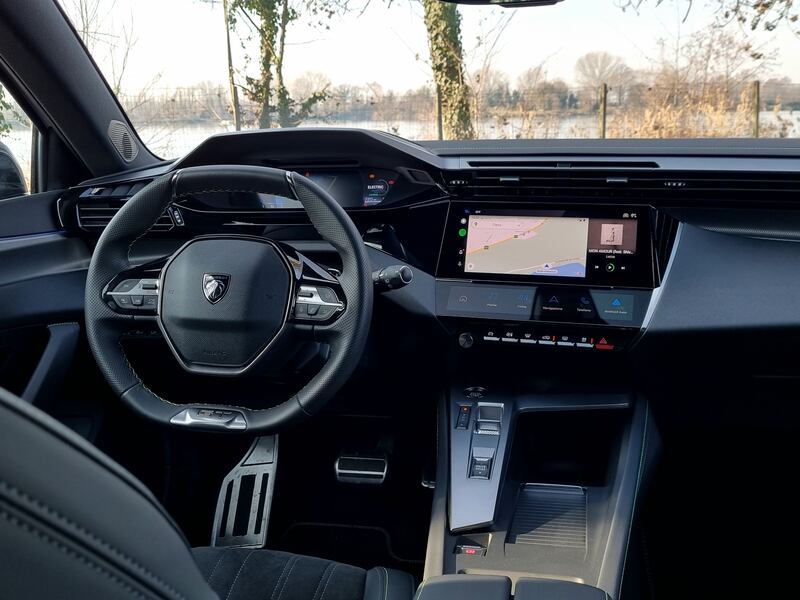 Peugeot 308 SW, guarda le foto 21