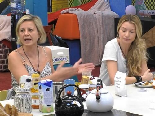 Antonella Elia sbotta contro Licia: "Sei una stron*a vera"