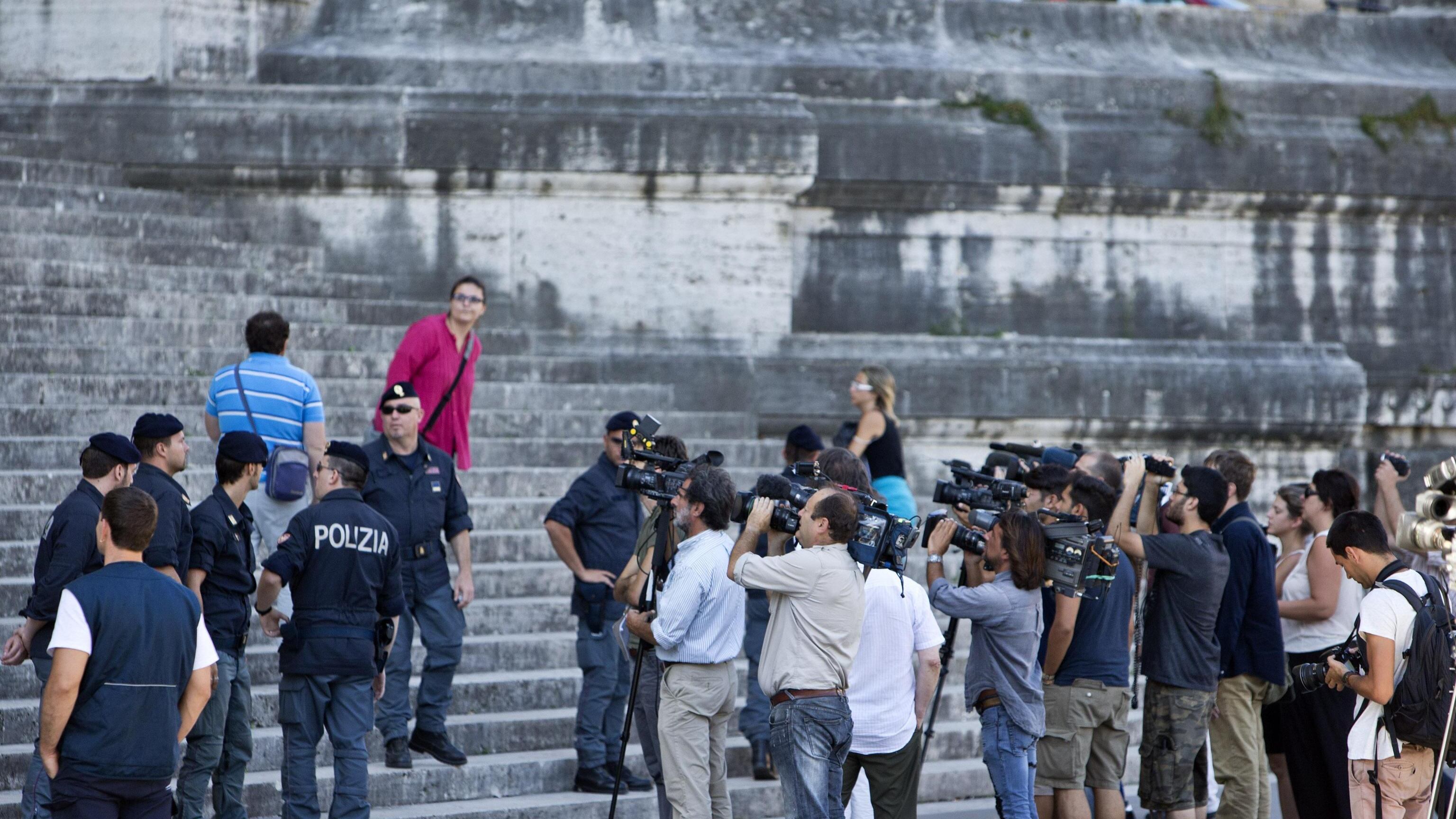 L'accusa apre uno spiraglio: "sconto" sull'interdizione