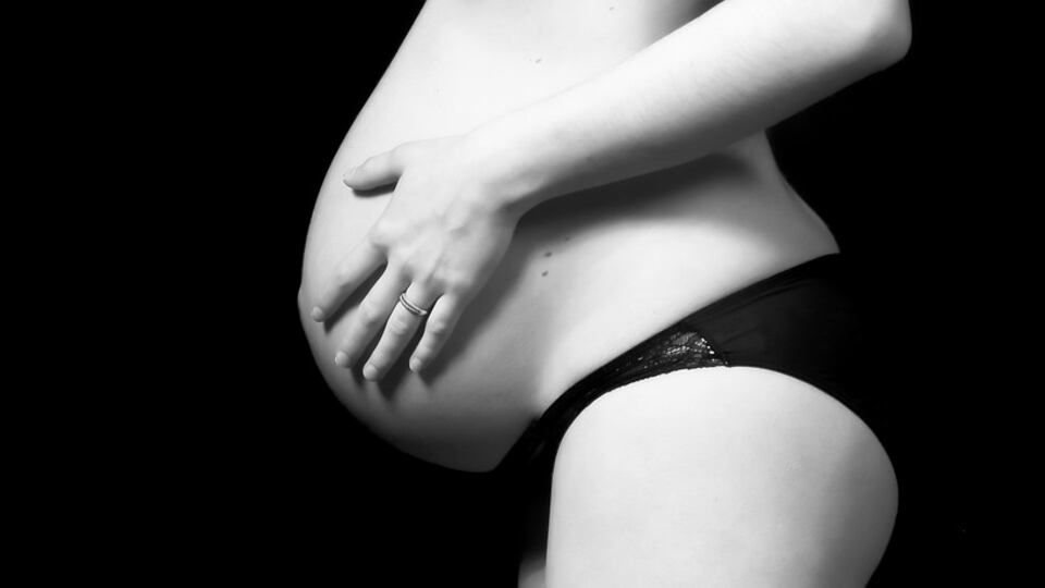 Vicenza, donna costretta a lavorare fino al parto: è estorsione
