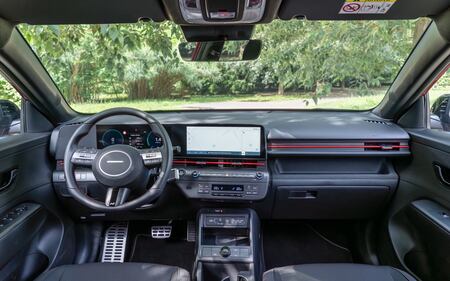 Nuova Hyundai Kona 2023, guarda tutte le immagini 14