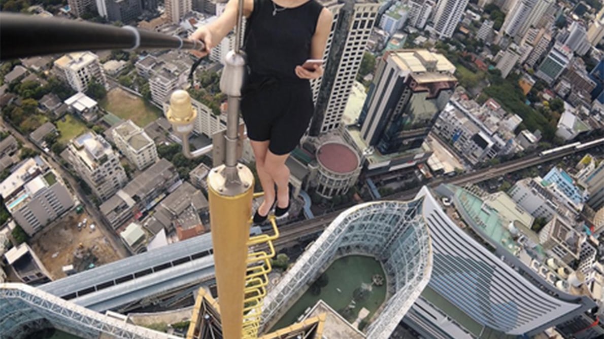 Selfie killer, in sei anni 259 vittime nel mondo