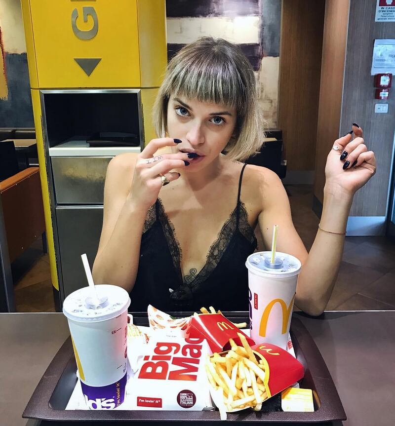 Valentina Pegorer ed Ema Stokholma, le foto sexy 27