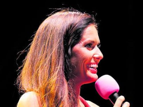 “Faccio ridere guardando le stelle. Ecco la mia satira sugli oroscopi”