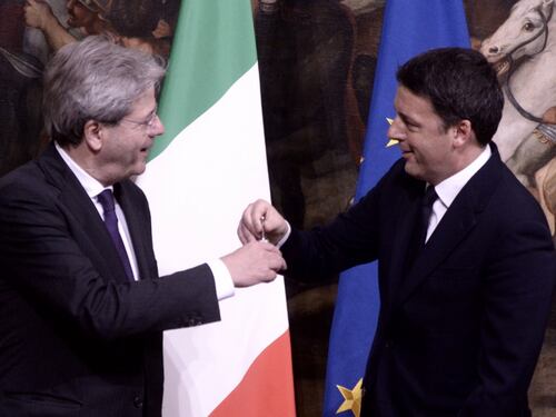 Via al governo Gentiloni: restano Alfano e la Boschi
