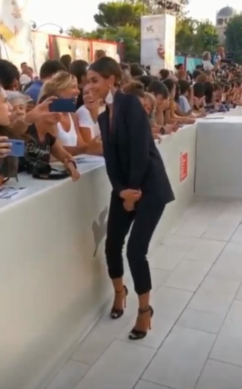 Melissa Satta bomba sexy sul red carpet di Venezia 7
