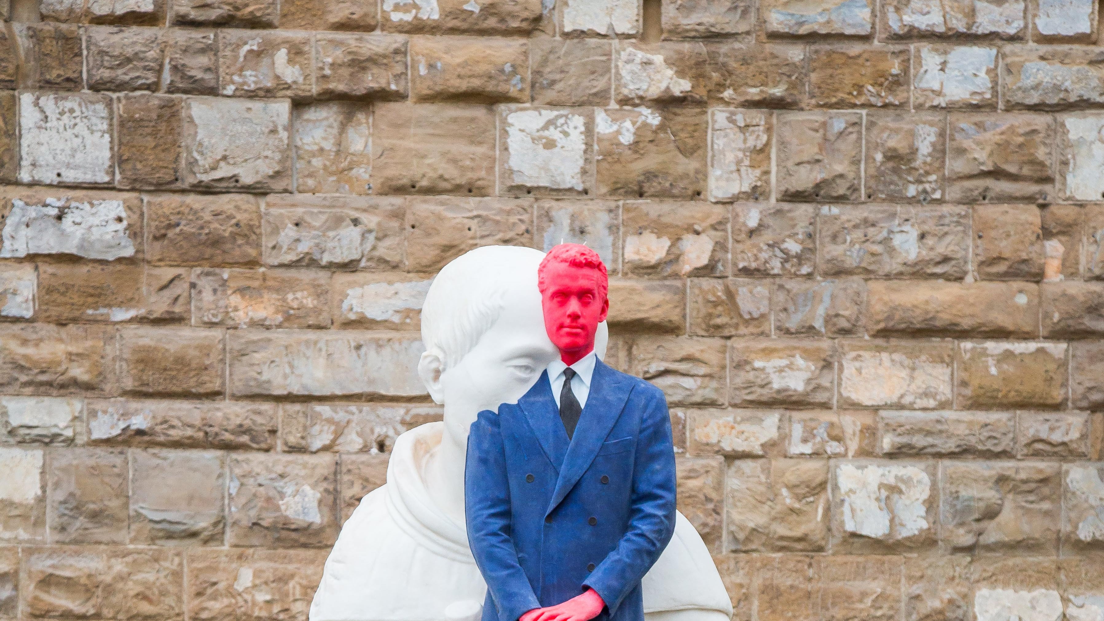 Tra "sacchi" di Burri e sculture di Fischer: un museo in vendita