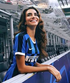 Jessica Kahawaty incantevole su Instagram 6