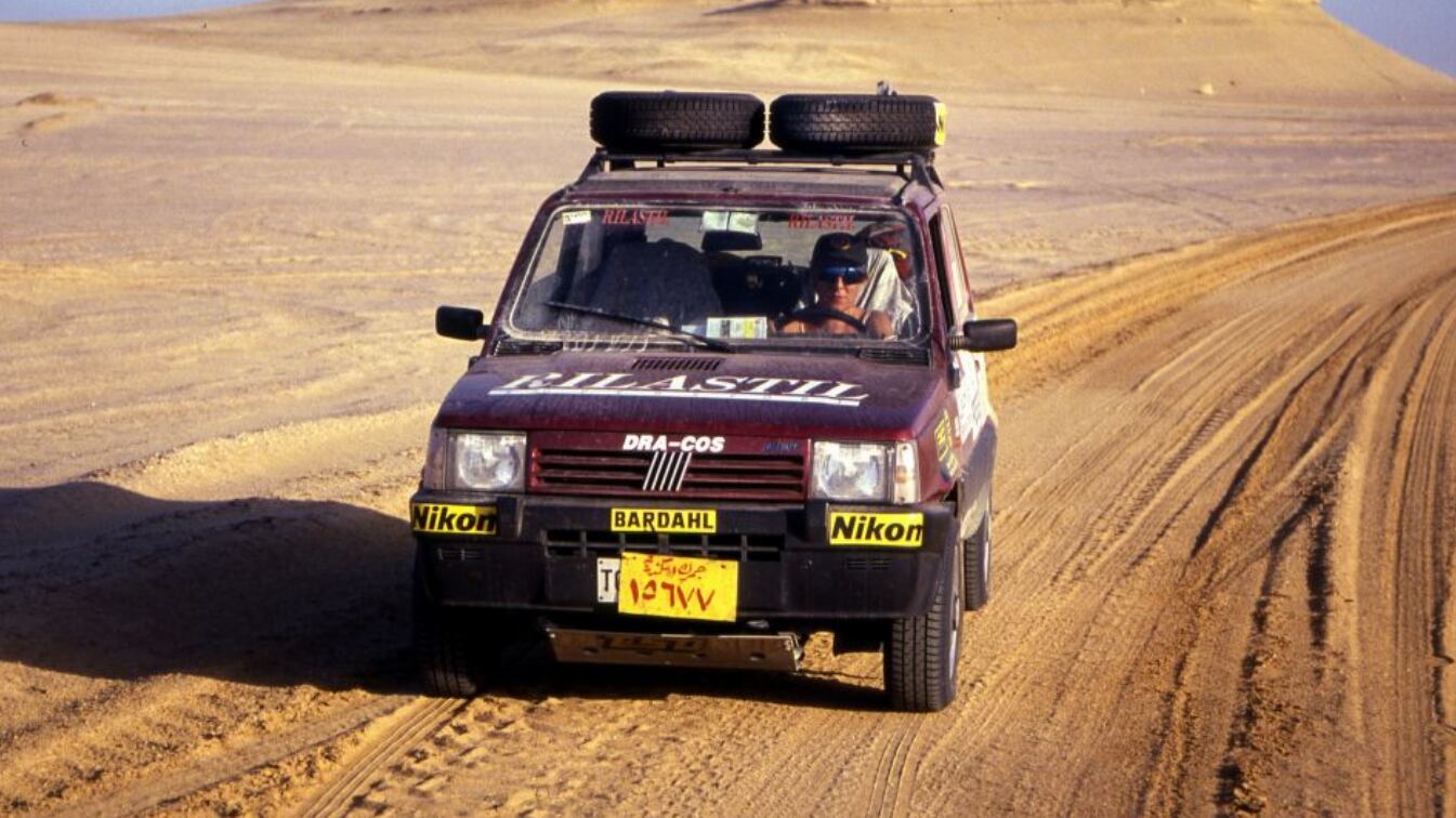 Fiat Panda 4x4, l’inarrestabile citycar celebra 40 anni di avventure