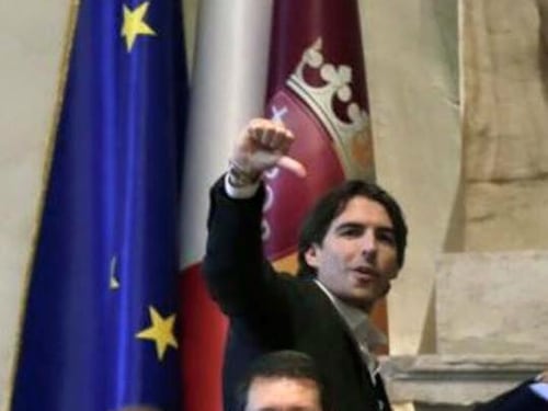 Onorato e il partito “abusivo”: statuto e bilanci, zero trasparenza
