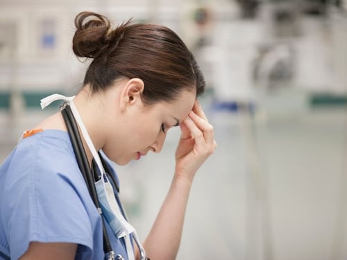 Niente affitto per l'infermiera. "Hanno paura di noi. Siano soli"