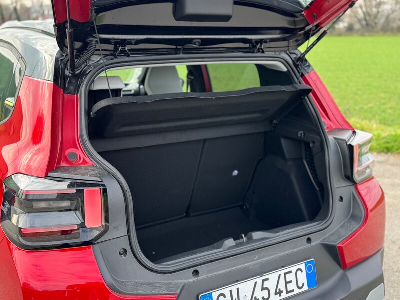 Nuova Citroen C3: guarda la gallery della citycar a benzina accessibile e completa 10