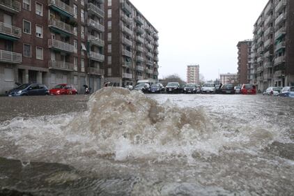 Milano, esonda il Seveso 4