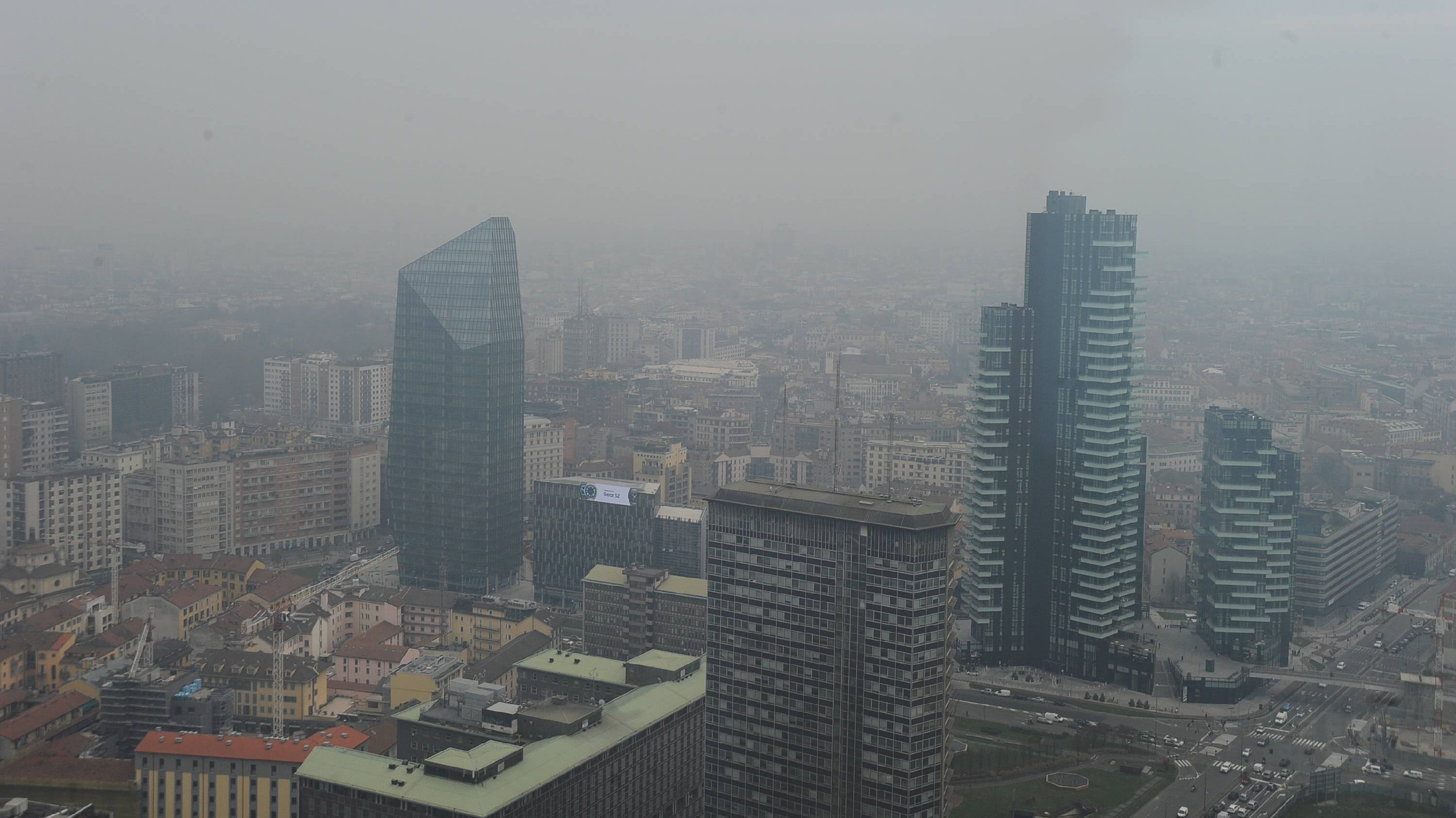 Associazioni e ambientalisti: "Subito un piano anti smog"