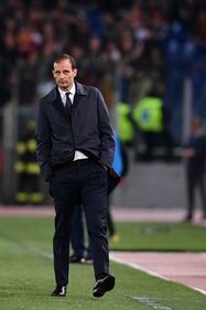 Allegri dice addio alla Juventus: gli scatti dell'ormai ex allenatore bianconero 3