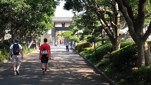 Torri, fossati e giardini eccezionali: nel Palazzo Imperiale a Tokyo 4