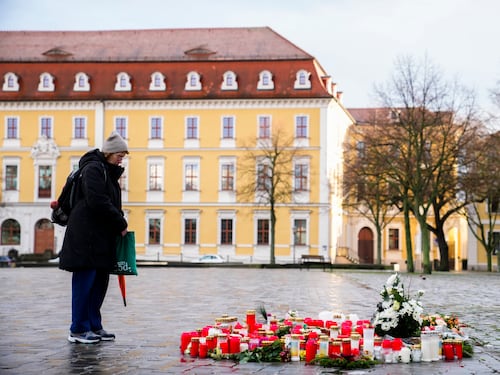 Germania, un italiano tra i feriti gravi dell'attentato di Magdeburgo: "Lotta per la vita"